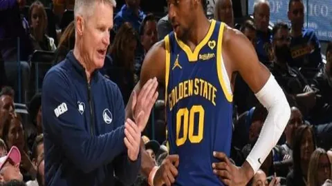 38岁瓦尔迪生日庆典进球，莱斯特城暂时领先女王公园4-2